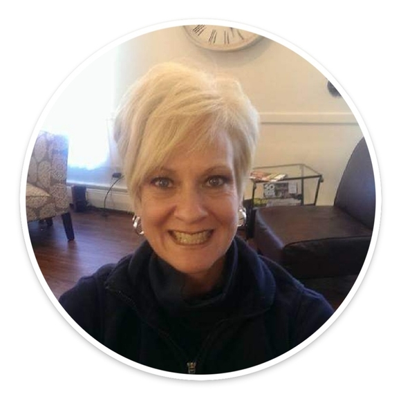 Meet your Posher, Sue - Picture 2 of 2